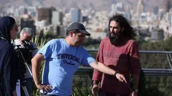 رضا یزدانی خواننده خیابانی شد + عکس متفاوت
