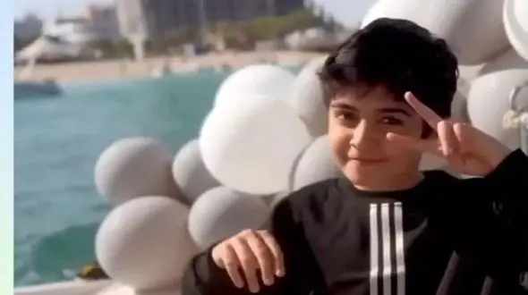 فیلم آواز و رقص رایان سرلک تو قایق اختصاصی  /  ادا و اطوارشو