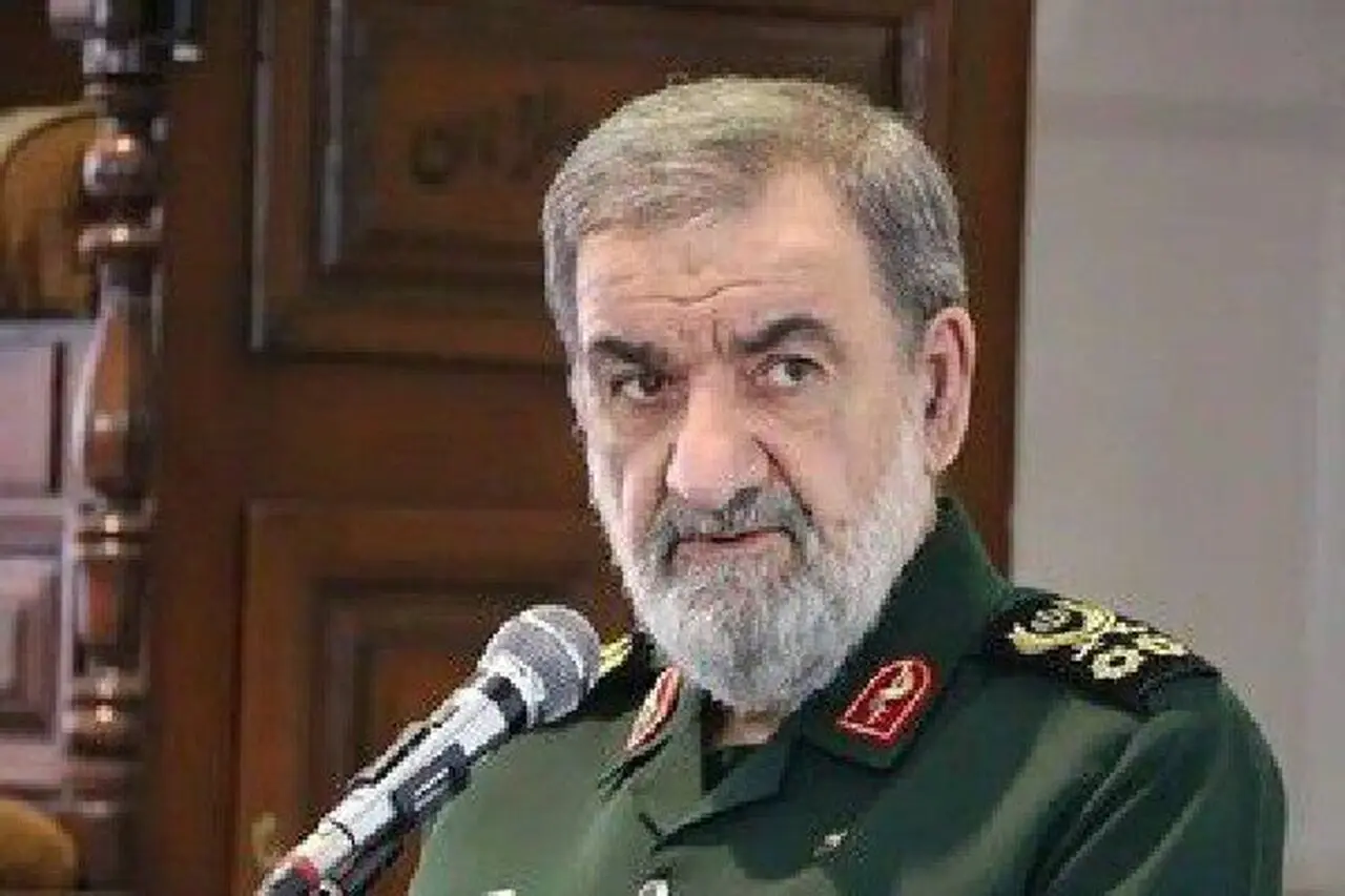 سرلشکر رضایی: پایان نفوذ آمریکا در منطقه نزدیک است