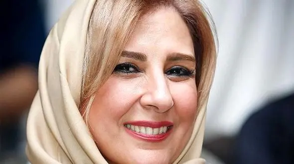 دکوراسیون گلخانه شیک و زیبای مرجانه گلچین/ آدم رو یاد خونه مادربزرگ‌ها میبره