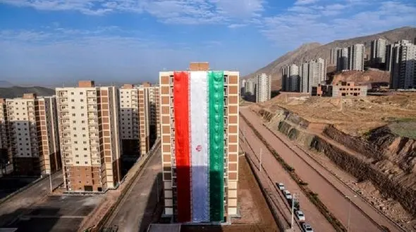 تحویل مسکن ملی به زنان نباید مشروط به ازدواج باشد / الزام دولت به کمک  میلیاردی به صندوق ملی مسکن برای کاهش مبلغ اقساط