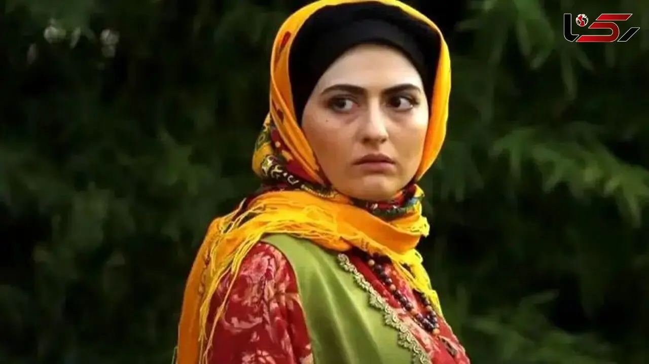 عکس/ چهرۀ «انیس» سریال سوجان با چادرنماز در مسجد نصیرالملک شیراز