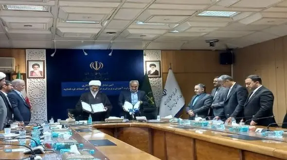 امضای تفاهم نامه همکاری میان وزارت آموزش و پرورش و قوه قضاییه + فیلم 