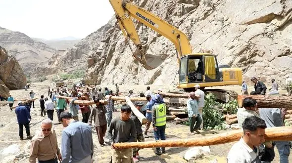 شورای شهر بگویند شهردار تهران زمان قطعی گسترده آب در شهر کجا بود؟/ کارنامه شهرداری در کمک رسانی به مردم چیست؟