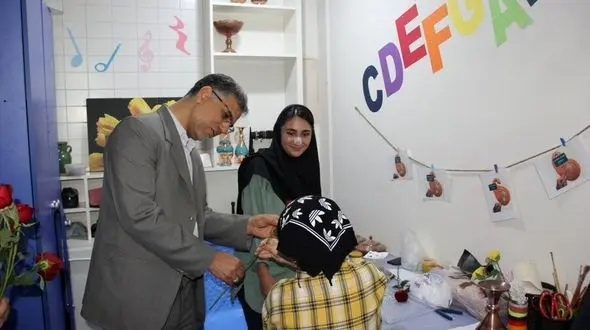 بازدید مدیرکل بهزیستی اصفهان از مراکز روزانه آموزشی و توانبخشی ویژه اختلال طیف اتیسم