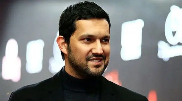 عکس/ نگاهی به میز عزای ساده و بدون تجملات پدر حامد بهداد بازیگر سریال کیمیا در خانه و مجلس ترحیمش/روحش شاد