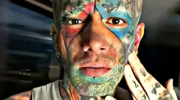  اولین عکس رنگی از بازداشت امیر تتلو توسط مرزبانی ترکیه 