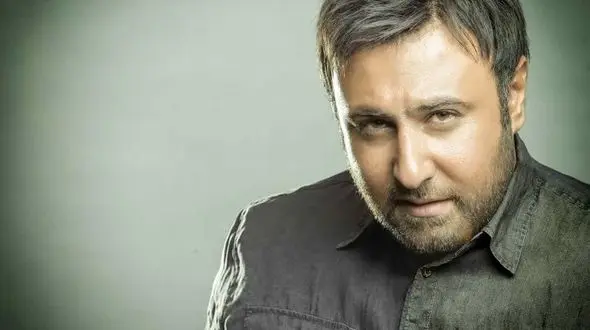 خواننده محبوب و پر کار موسیقی پاپ برای جانبازان خواند +فیلم