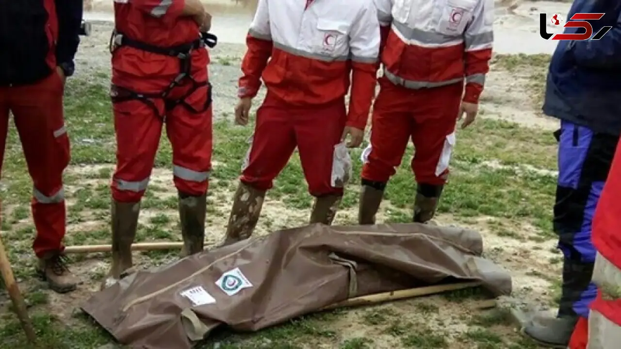 کشف جنازه ناشناس در الموت + عکس جنازه