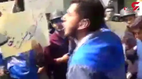 تجمع دانشجویان معترض در میدان پاستور / کارخونه رو دزدید باید جواب پس بدید + فیلم