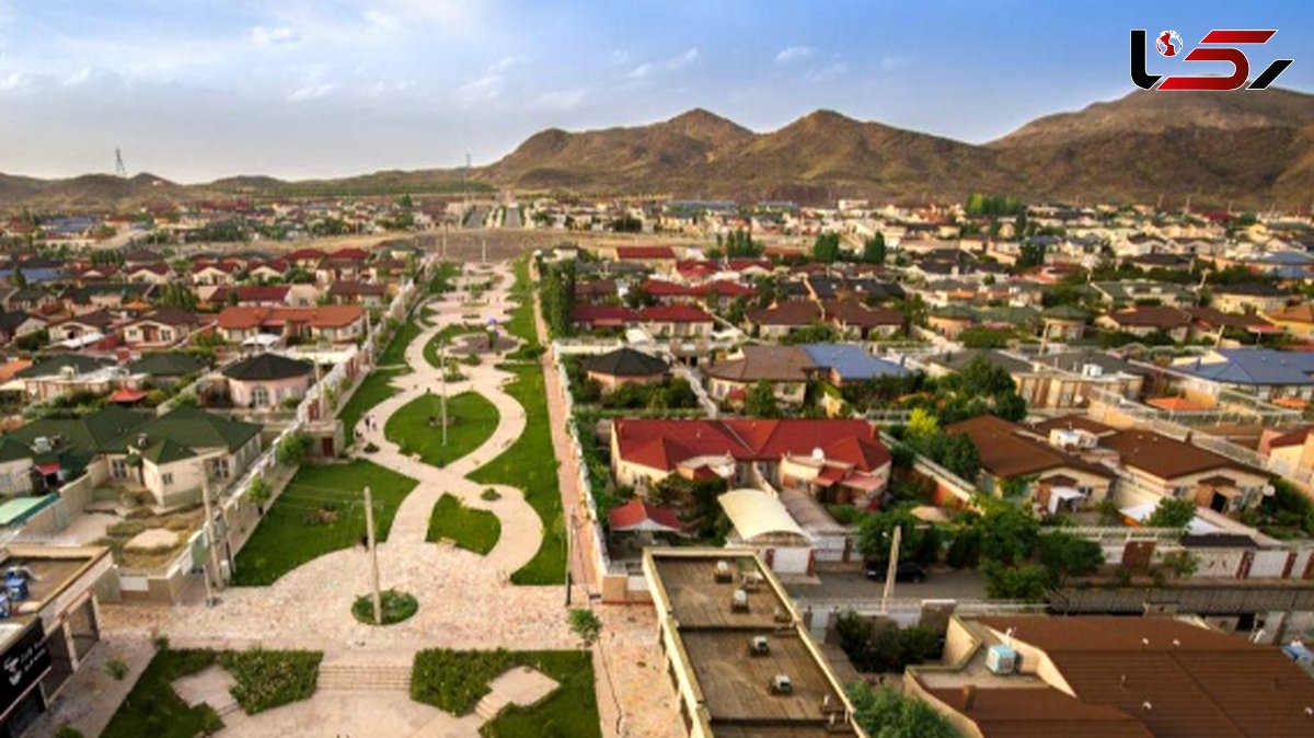 گشتی در خاصترین محله پرند، تهران، با خانههایی شبیه یک مزرعه قارچهای غولپیکر/ معماری خاص خونههای قارچی که نظیرش رو جای دیگهای نمیشه دید