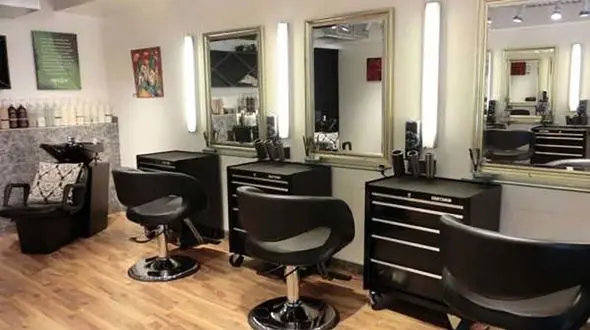 کاشت ناخن و اپیلاسیون در شهر امام رضا (ع) ممنوع است