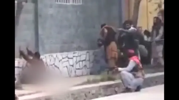 فیلم بازداشت وحشتناک مردم افغانستان توسط طالبان / رفتار دوگانه طالبانی ها