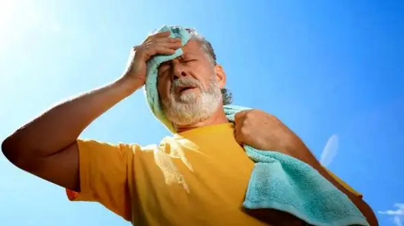 بهترین راهکارها برای بیماران قلبی و تنفسی در روزهای گرم تابستان