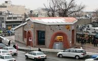 فیلم اعتراض شهروندان به بسته شدن زودهنگام ایستگاه مترو / پاسخ شرکت متروی تهران 