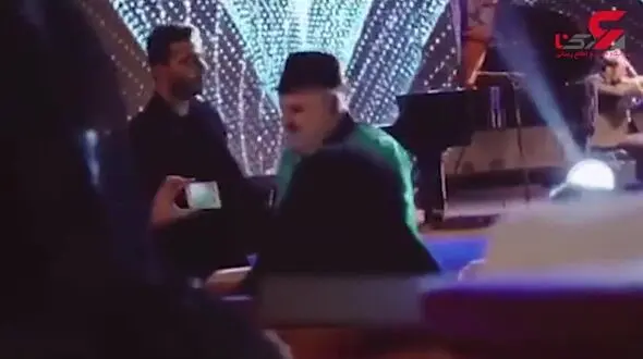 حرکات موزون اکبر عبدی در کنسرت سالار عقیلی +فیلم