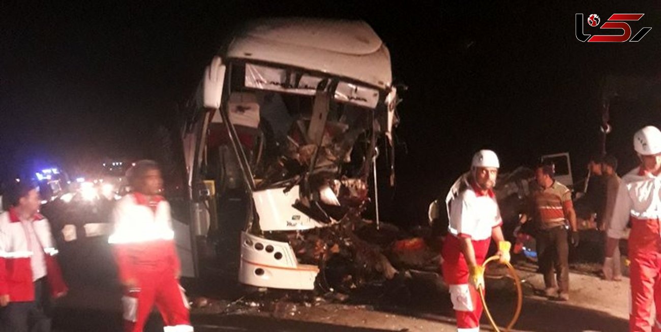 ۴ کشته و ۲۴ مصدوم در برخورد اتوبوس با کامیون کشنده