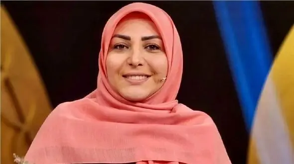 فیلم آواز شاد /  المیرا شریفی مقدم روی آنتن زنده موودش افتاده آهنگ شاد میخواد پایکوبی کنه