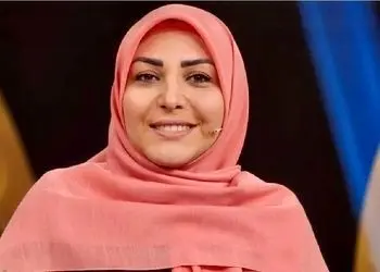 فیلم آواز شاد /  المیرا شریفی مقدم روی آنتن زنده موودش افتاده آهنگ شاد میخواد پایکوبی کنه