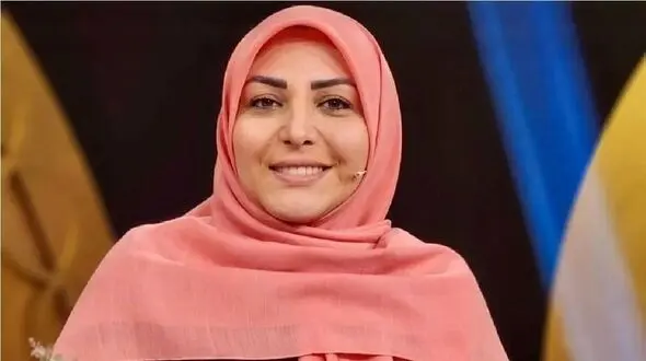 فیلم آواز شاد /  المیرا شریفی مقدم روی آنتن زنده موودش افتاده آهنگ شاد میخواد پایکوبی کنه