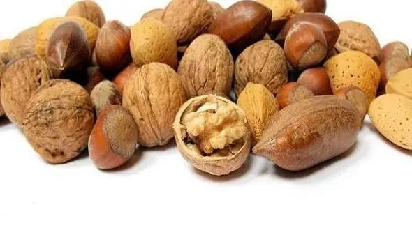 شکست سرطان روده با آجیل