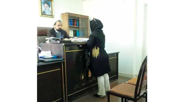 برج ساز تهرانی با مهریه 20 هزار سکه ای دختر جوان را فریب داد / این مرد فراری است