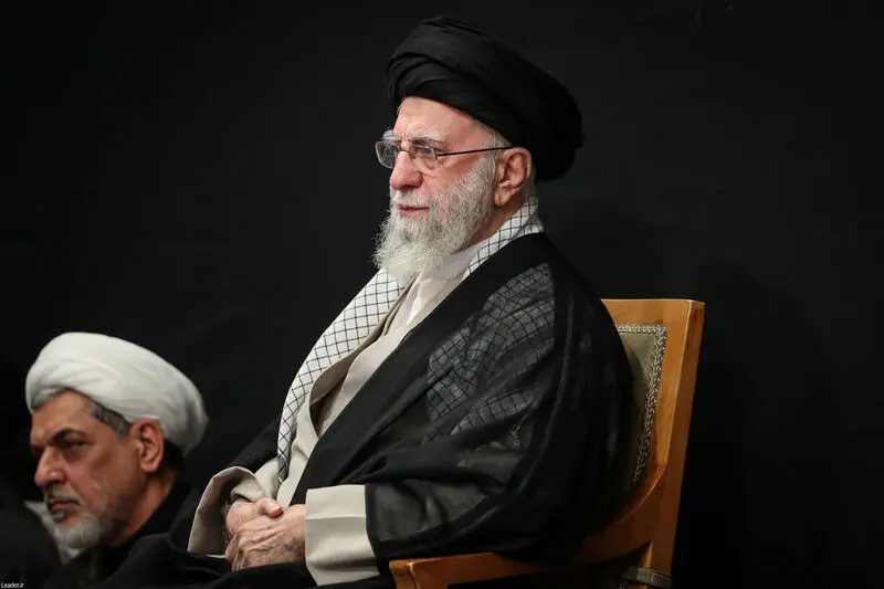 رهبر انقلاب حضرت آیت الله خامنه ای در مراسم بزرگداشت شهدای جنگ تحمیلی اخیر 7-5-1404