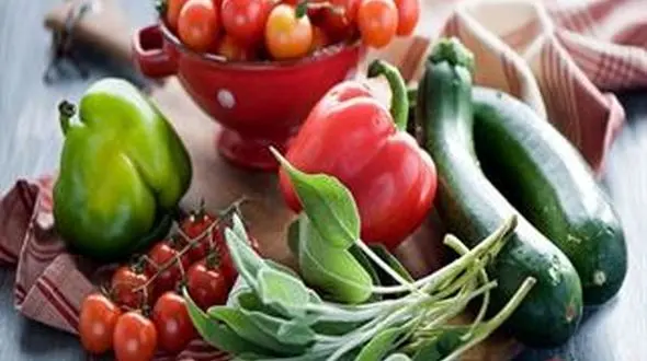 میوه های تسکین دهنده نفخ شکم