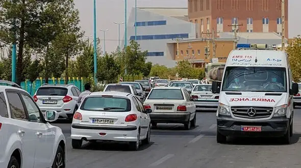 جریمه برای تعقیب کنندگان آمبولانس‌ها/ اقدام جدید پلیس در حمایت از اورژانس