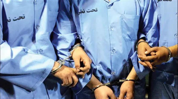 سارقان مامورنما با ۱۰۰ فقره سرقت در ورامین دستگیر شدند