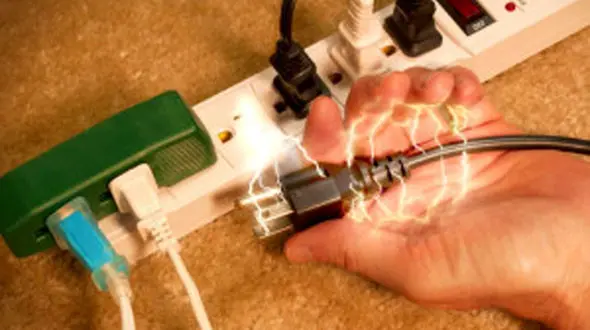 سرویس کولر جان مرد ۳۵ساله را گرفت