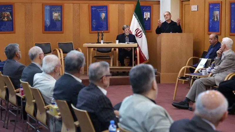 دکتر پزشکیان در جلسه مجمع عمومی فرهنگستان علوم پزشکی