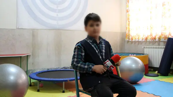 گام به گام با کاردرمانگر « نویان »؛ پسری که به اوتیسم مبتلاست + فیلم