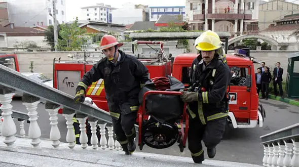 آتش سوزی مطب پزشکی در آستارا