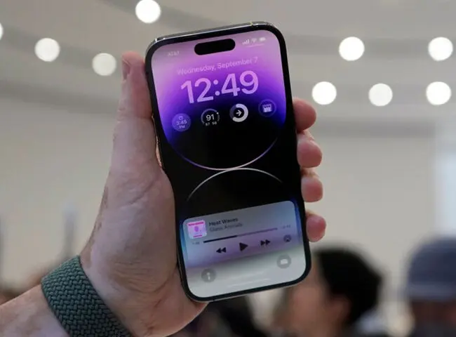 شوک تازه به بازار موبایل؛ قیمت آیفون ۱۷ پرومکس از ۴۰۹ میلیون تومان عبور کرد + جدول کامل قیمت گوشی امروز