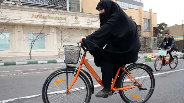 ستاد امر به معروف و نهی از منکر خراسان رضوی ممنوعیت دوچرخه سواری زنان را اجرایی کرد