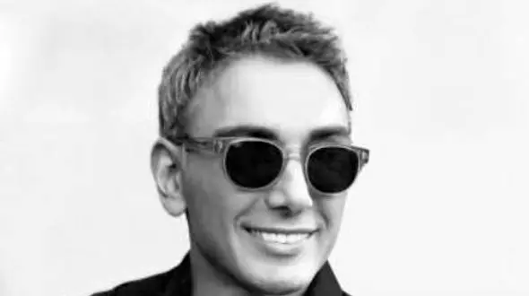 دانلود ریمیکس عاشقانه «خیال» از شادمهر عقیلی، محسن یگانه، مهدی احمدوند و سامان جلیلی