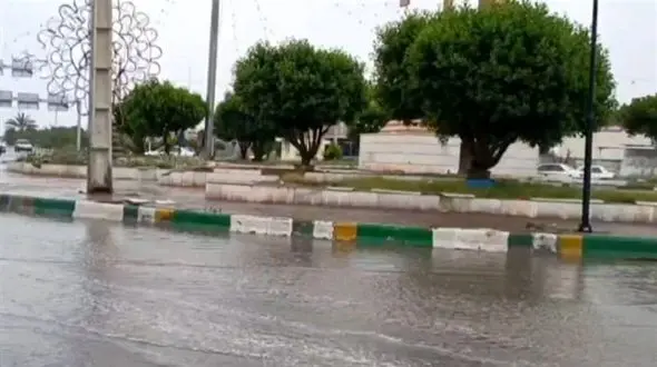 شکستگی خط لوله آب در میدان قدس تهران 