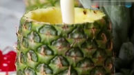 نوشیدنی خوشمزه شب یلدا را در آناناس سرو کنید + فیلم
