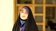 نگاهی به حیاط سرسبز و بزرگ ستاره سادات قطبی با گلدان های زیاد/ آدم اینجا باشه که پیر نمیشه +عکس