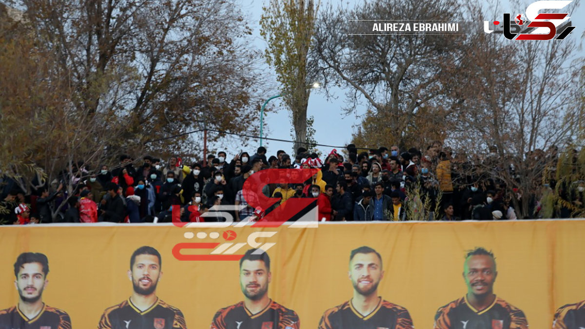 پرسپولیس زودتر از استقلال تماشاگر داشت/ بانوان تماشاگر بازی سرخ‌پوشان