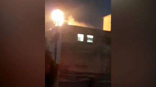 فیلم آتش سوزی غذا فروشی‌ معروف در  بوشهر 