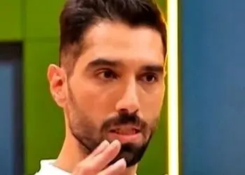 سیدمحمد موسوی : تو کوبا مسابقه داشتیم از شدت فقر بازیکناشون حمله کردن و همه چی رو بردن؛  پسته ، خوراکی ها و حتی ...