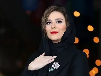 افتتاح سالن آرایشی سحر دولتشاهی با عروس زیبا