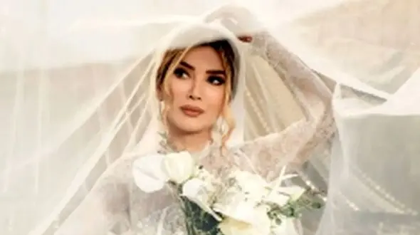 فیلم آواز خواندن متین ستوده قبل عروسی ../  وسط برنامه آهنگ لری زمزمه میکنه رفقاش ذوق کردن ...