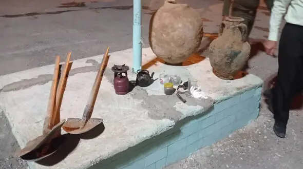 پیدا شدن گنج نفیس توسط جست و جو کنندگان گنج + عکس