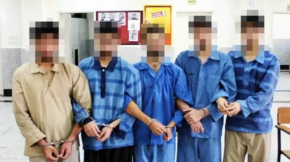 جزییات دلارهایی که بین مردان خبیث تهرانی دست به دست می شدند+ عکس