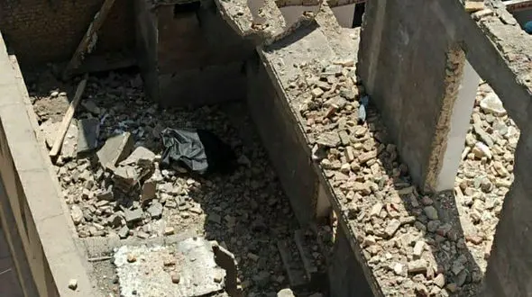 عکس / زنده به گور شدن مرد سقزی در خیابان معلم 