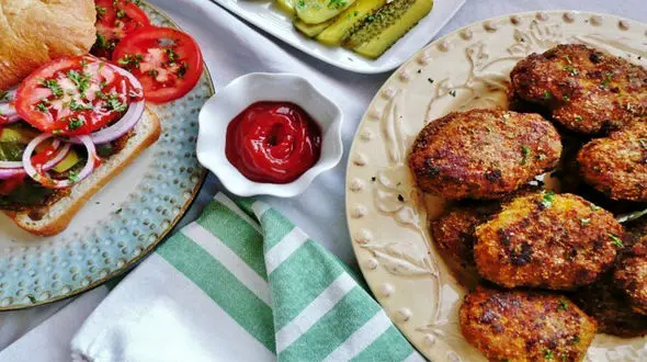  کتلت مرغ زعفرانی یک وعده سحری کامل+ دستور تهیه