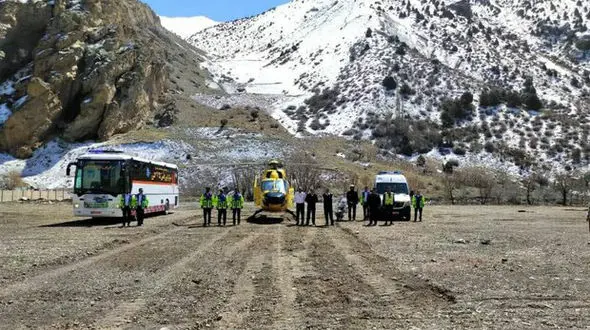 نجات جان مسافران اتوبوس گرفتار در سیل محور عشق آباد- بردسکن 